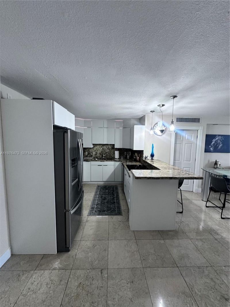 3140 S Ocean Dr , Unit 506, Hallandale Beach, FL 33009 Photo