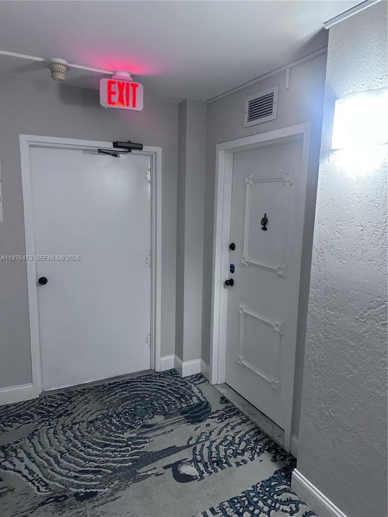 3140 S Ocean Dr , Unit 506, Hallandale Beach, FL 33009 Photo