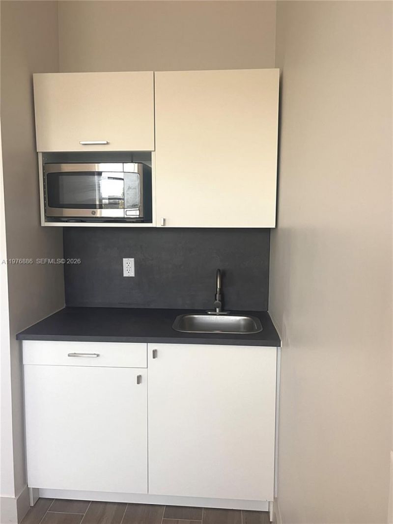 7760 SW 20th St , Unit 1, Miami, FL 33155 Photo