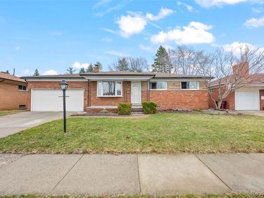 26704 Potomac Court, Center Line, MI 48015