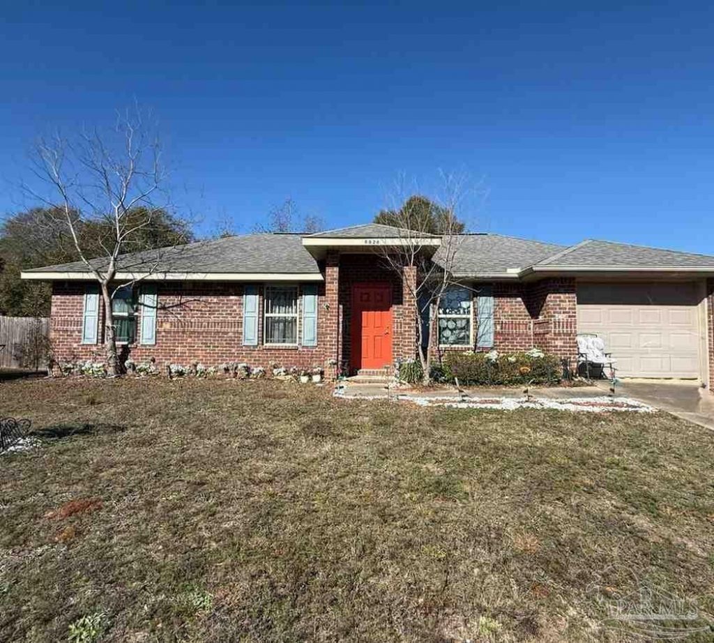 8826 Bluebell St, Milton, FL 32583 Main Photo