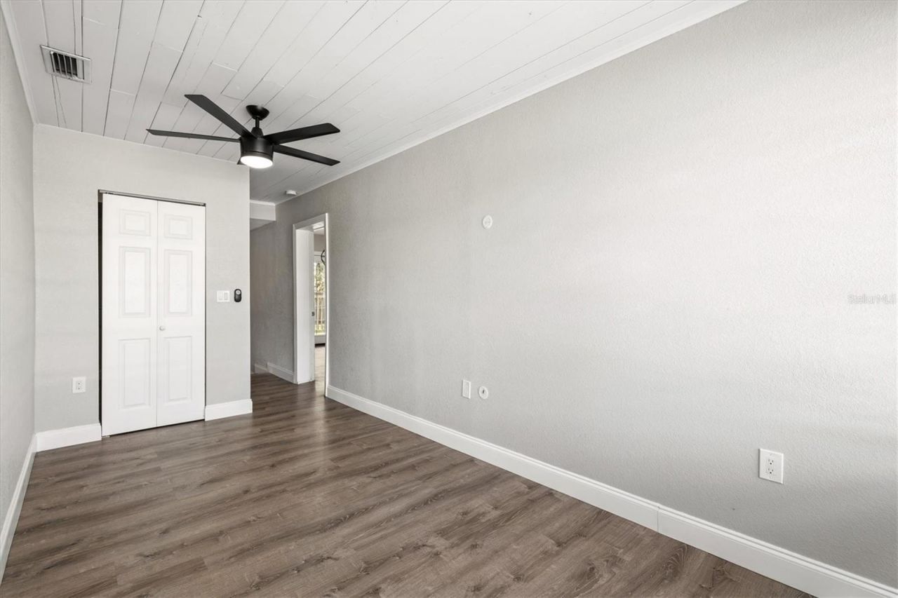 2586 Tami Sola Street, Sarasota, FL 34237 Photo