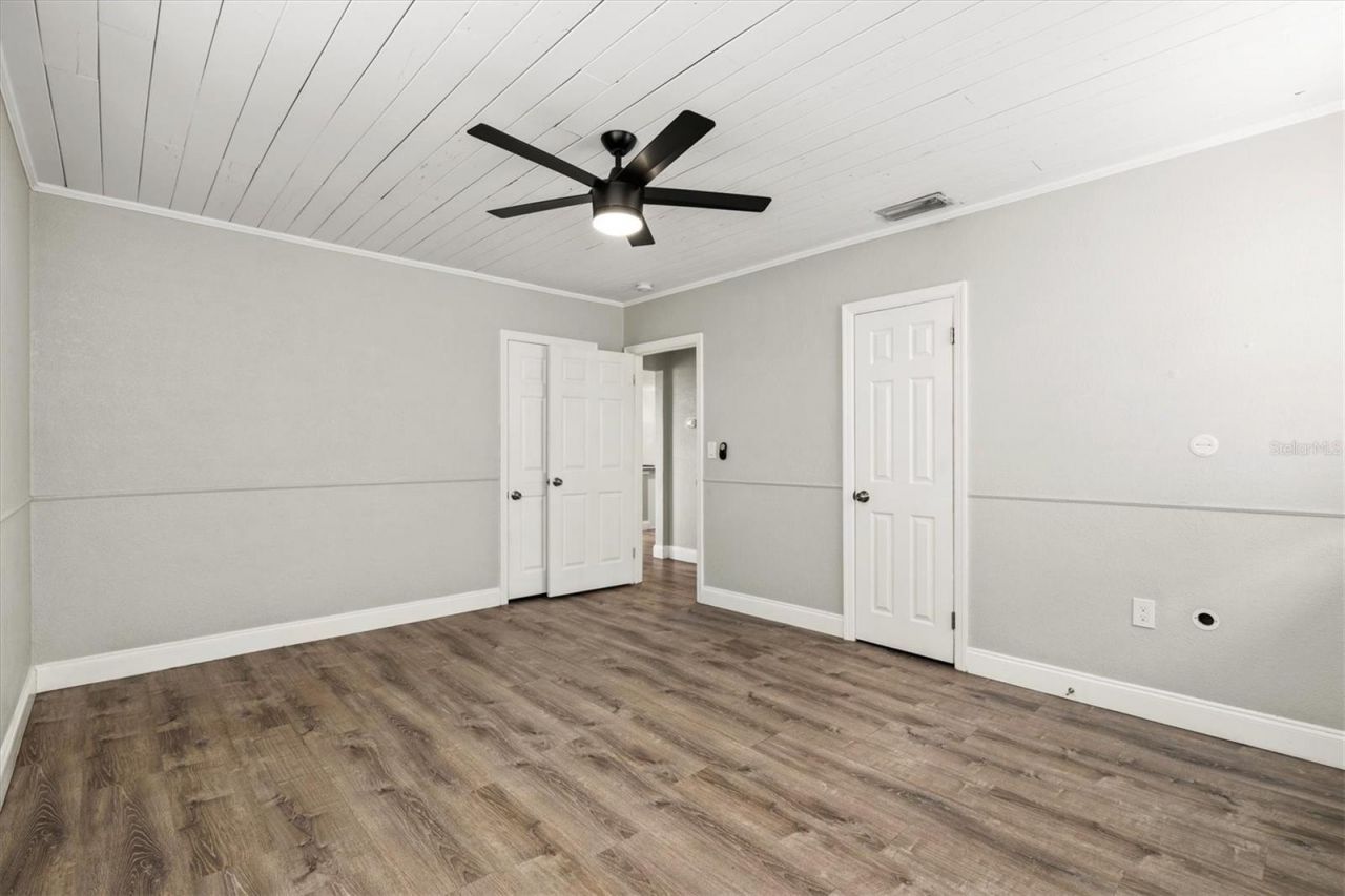 2586 Tami Sola Street, Sarasota, FL 34237 Photo