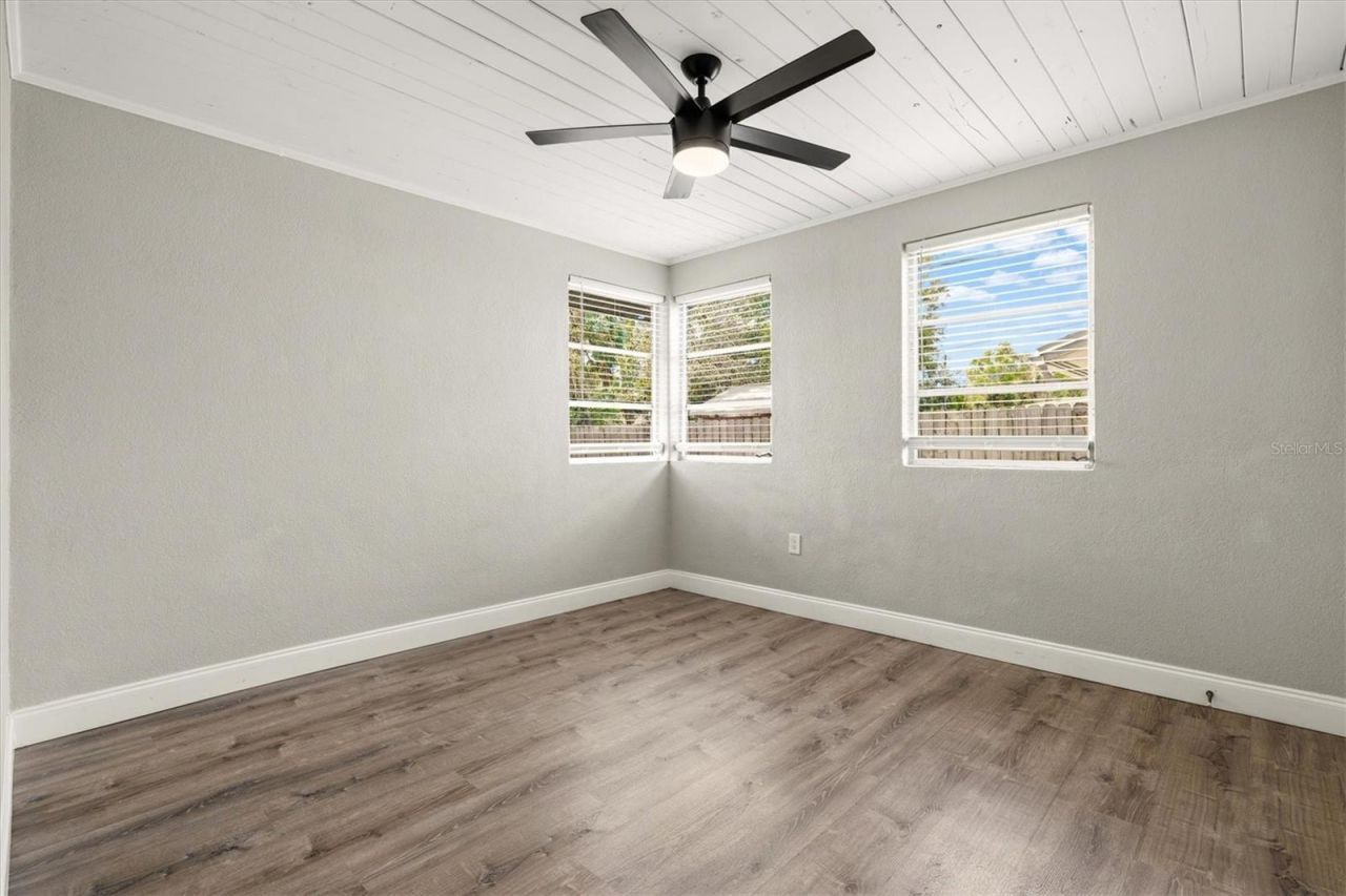 2586 Tami Sola Street, Sarasota, FL 34237 Photo