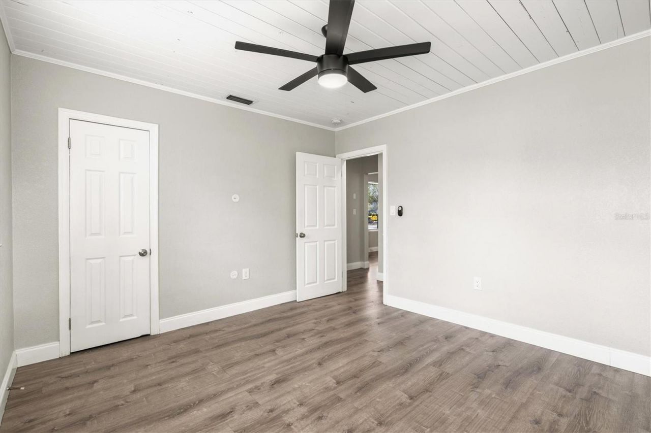 2586 Tami Sola Street, Sarasota, FL 34237 Photo