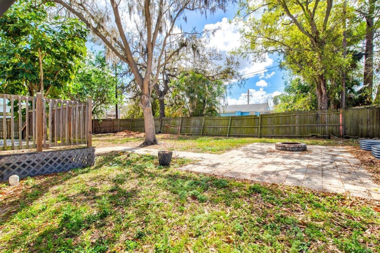 2586 Tami Sola Street, Sarasota, FL 34237 Photo