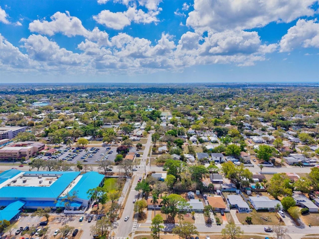 2586 Tami Sola Street, Sarasota, FL 34237 Photo