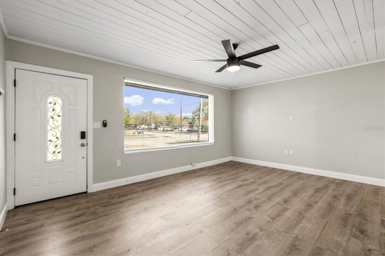 2586 Tami Sola Street, Sarasota, FL 34237 Photo