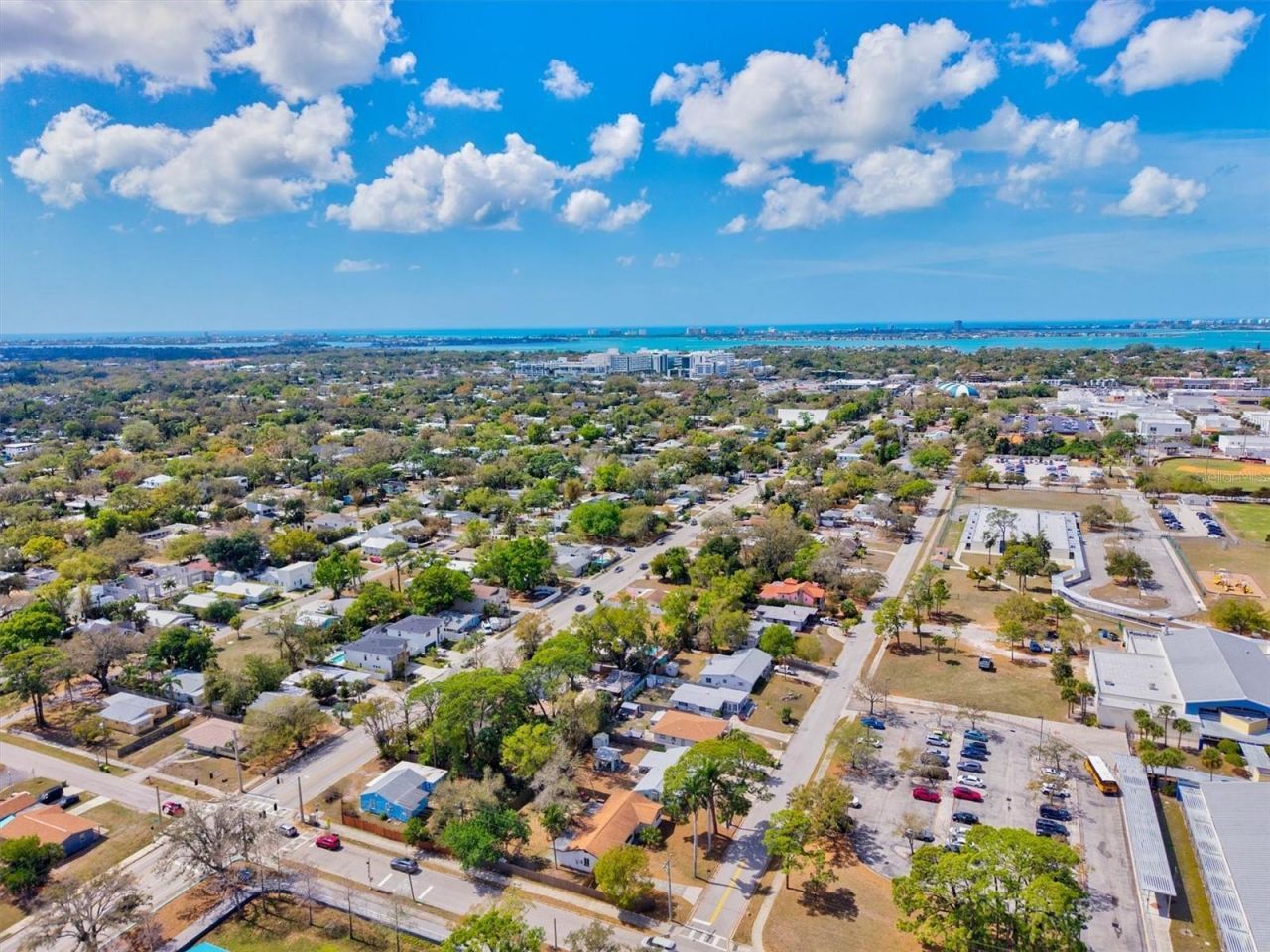 2586 Tami Sola Street, Sarasota, FL 34237 Photo