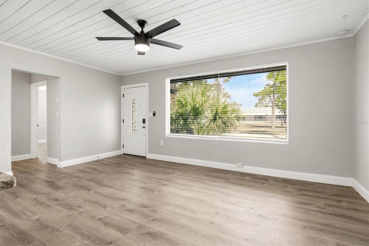 2586 Tami Sola Street, Sarasota, FL 34237 Photo