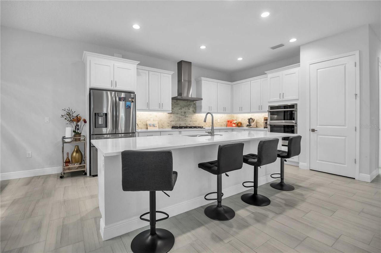 5215 Title Row Drive, Bradenton, FL 34210 Photo