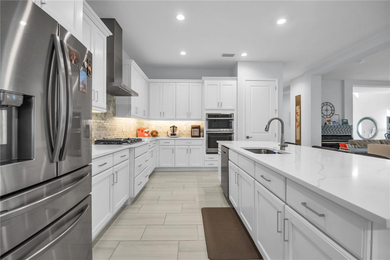 5215 Title Row Drive, Bradenton, FL 34210 Photo