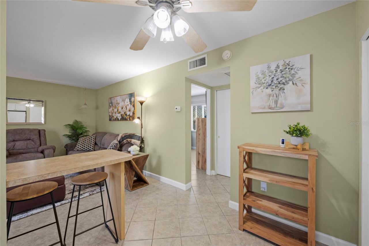 2304 Ringling Boulevard, Unit 103, Sarasota, FL 34237 Photo
