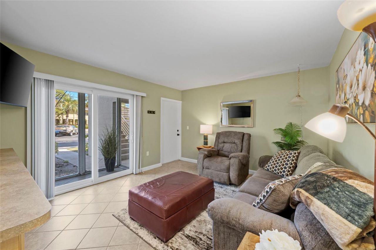 2304 Ringling Boulevard, Unit 103, Sarasota, FL 34237 Photo