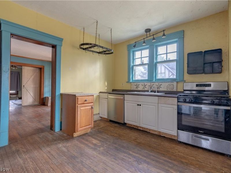 1568 W Exchange Street , Akron, OH 44313 Photo 22