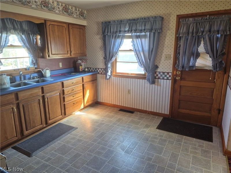 2312 Eastmoor, Cambridge, OH 43725 Photo 10