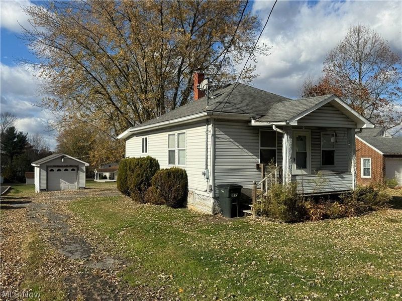 374 Niles Cortland Road SE, Warren, OH 44484 Photo 3
