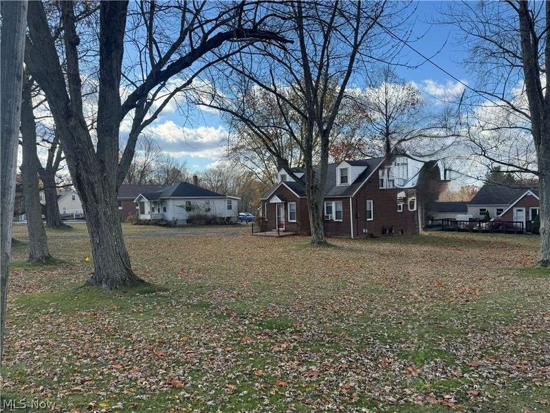 374 Niles Cortland Road SE, Warren, OH 44484 Photo 5