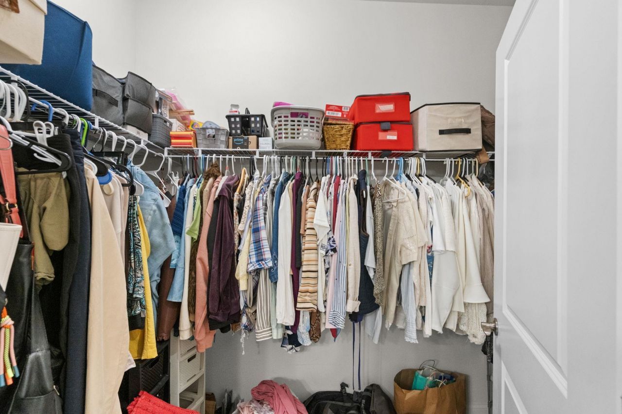 5987 Tramonto St. Photo 32