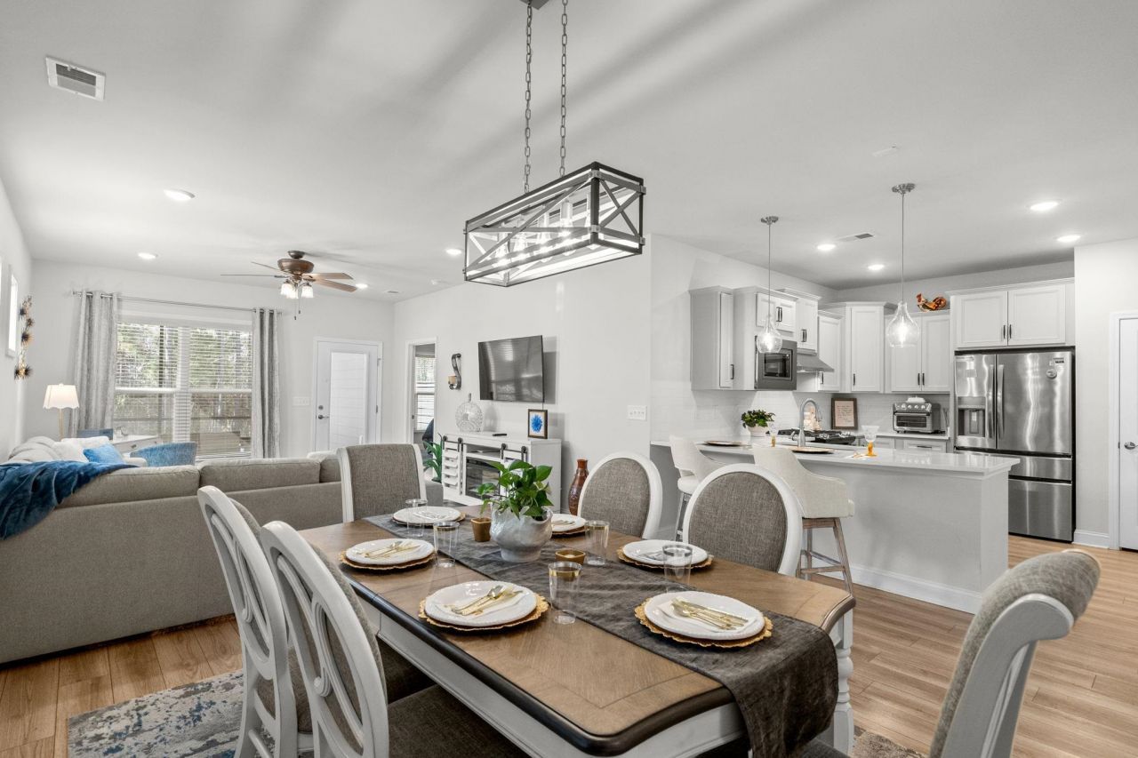 5987 Tramonto St. Photo 6