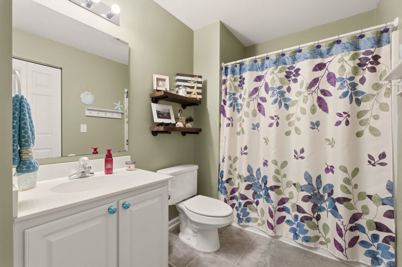 1135 Blue Stem Dr. Photo 13