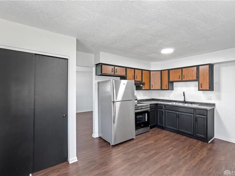 645 E Church Street, Xenia, OH 45385 Photo 8