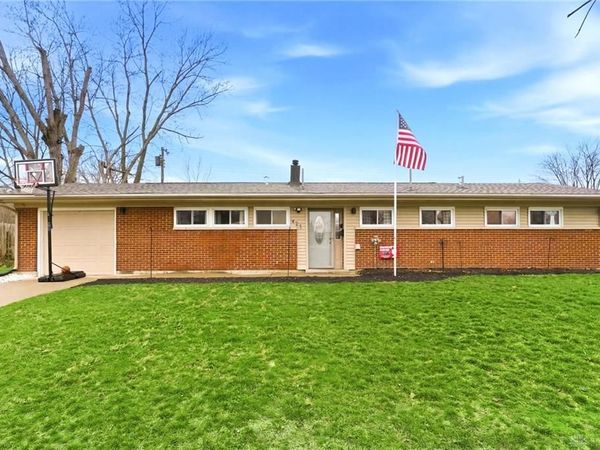 441 Townsend Place, Riverside, OH 45431