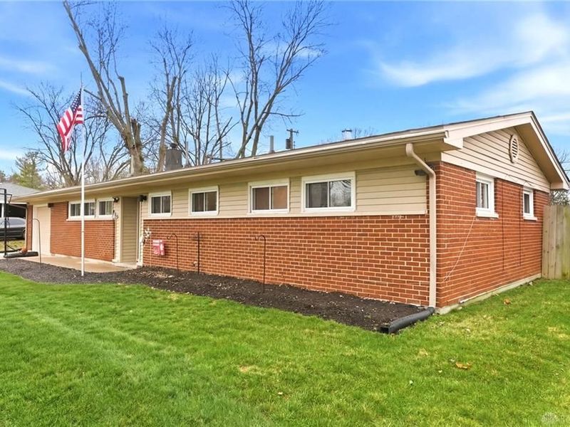 441 Townsend Place, Riverside, OH 45431 Photo 4