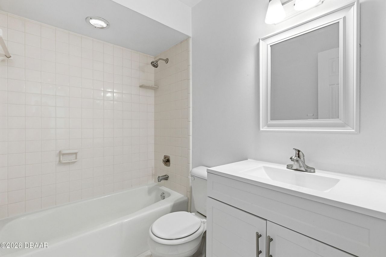 38 Snaresbrook Court, Ormond Beach, FL 32174 Photo