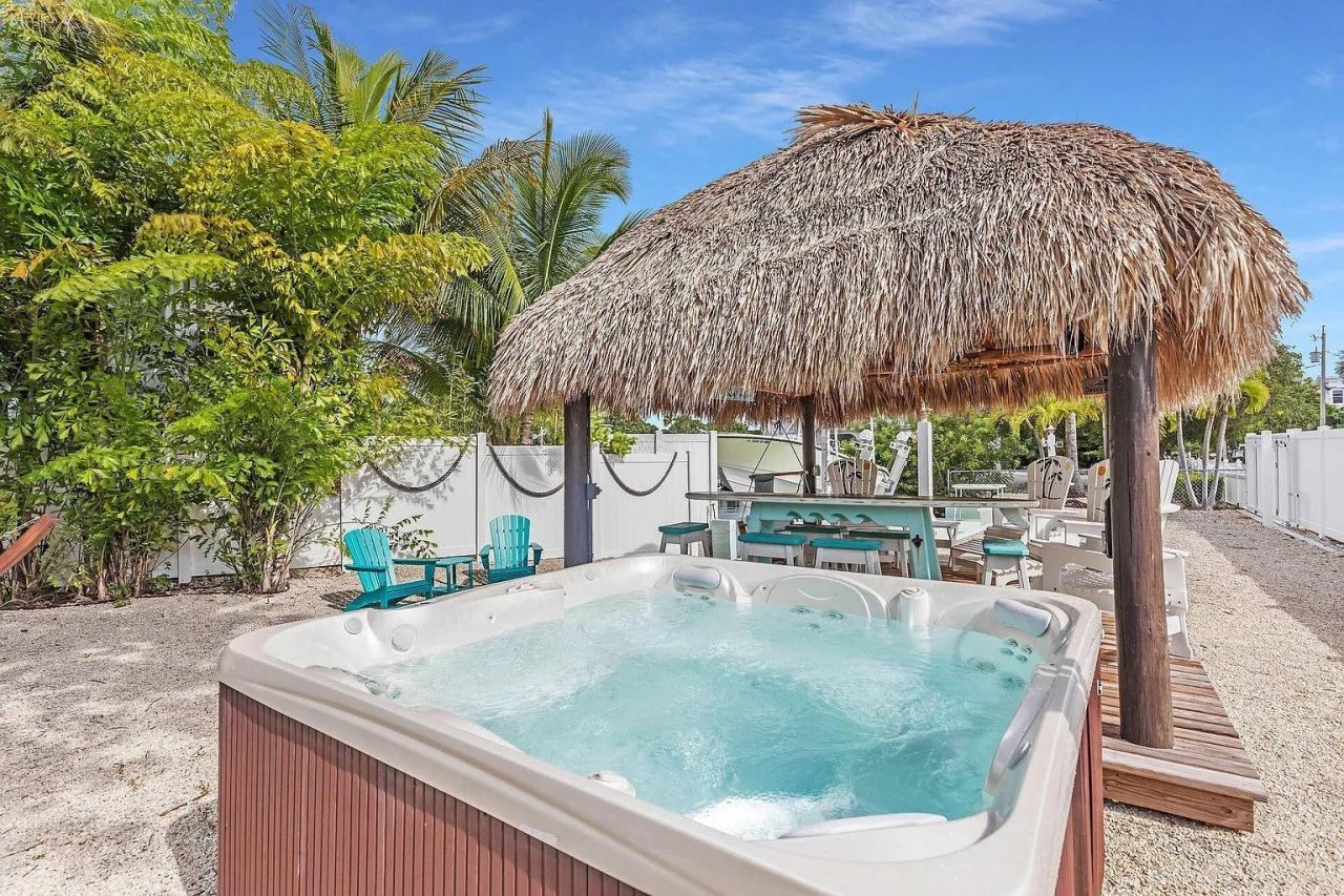 203 Mohawk Street, Tavernier, FL 33070 Photo