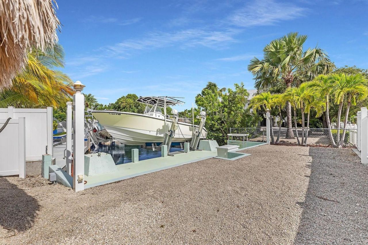 203 Mohawk Street, Tavernier, FL 33070 Photo