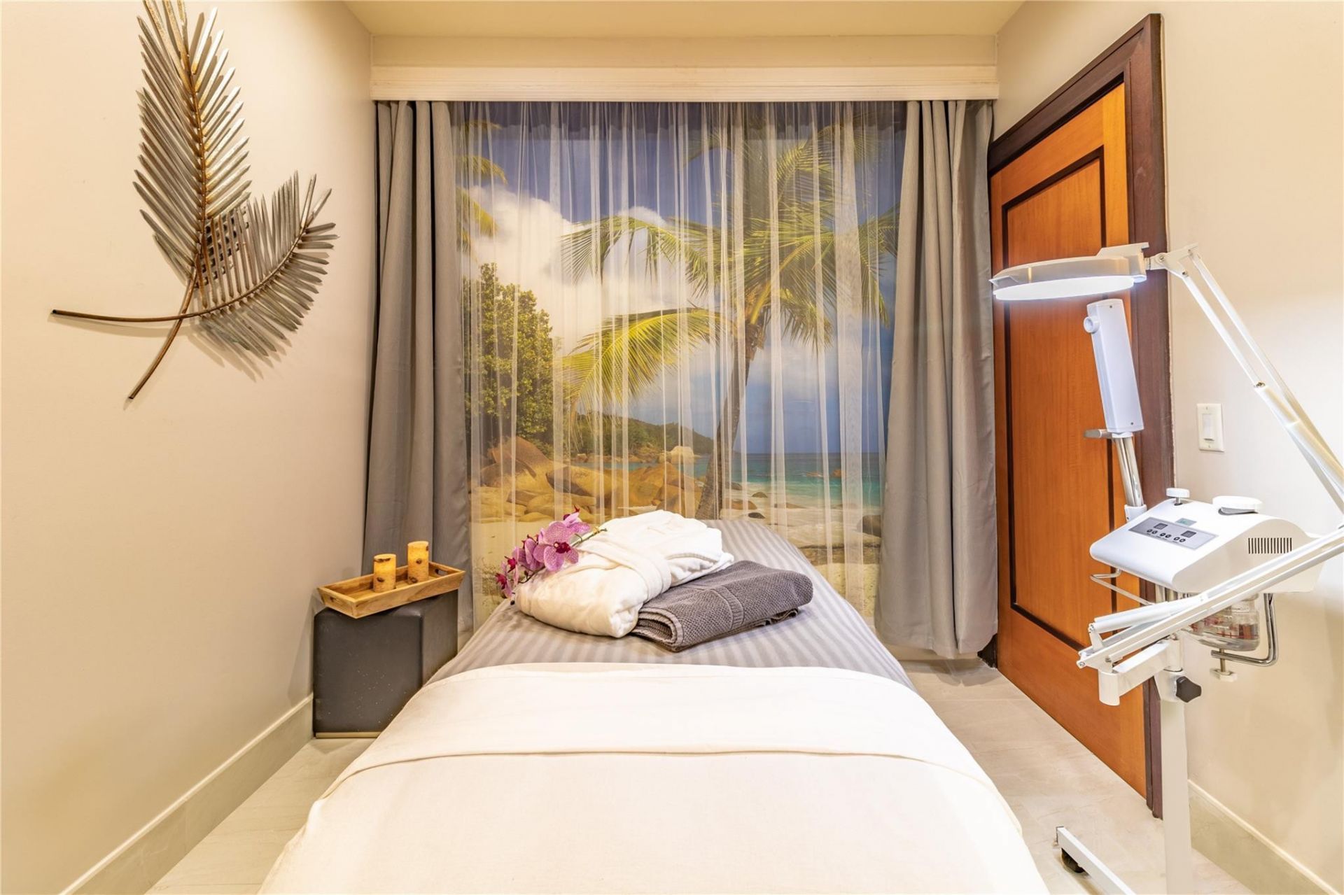 610 W Las Olas Boulevard, Unit 517, Fort Lauderdale, FL 33312 Photo