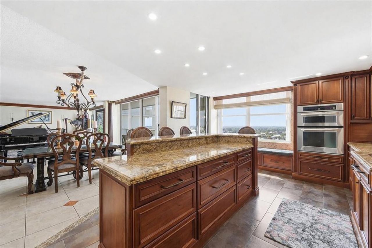 4300 N Ocean Boulevard, Unit 14g, Fort Lauderdale, FL 33308 Photo