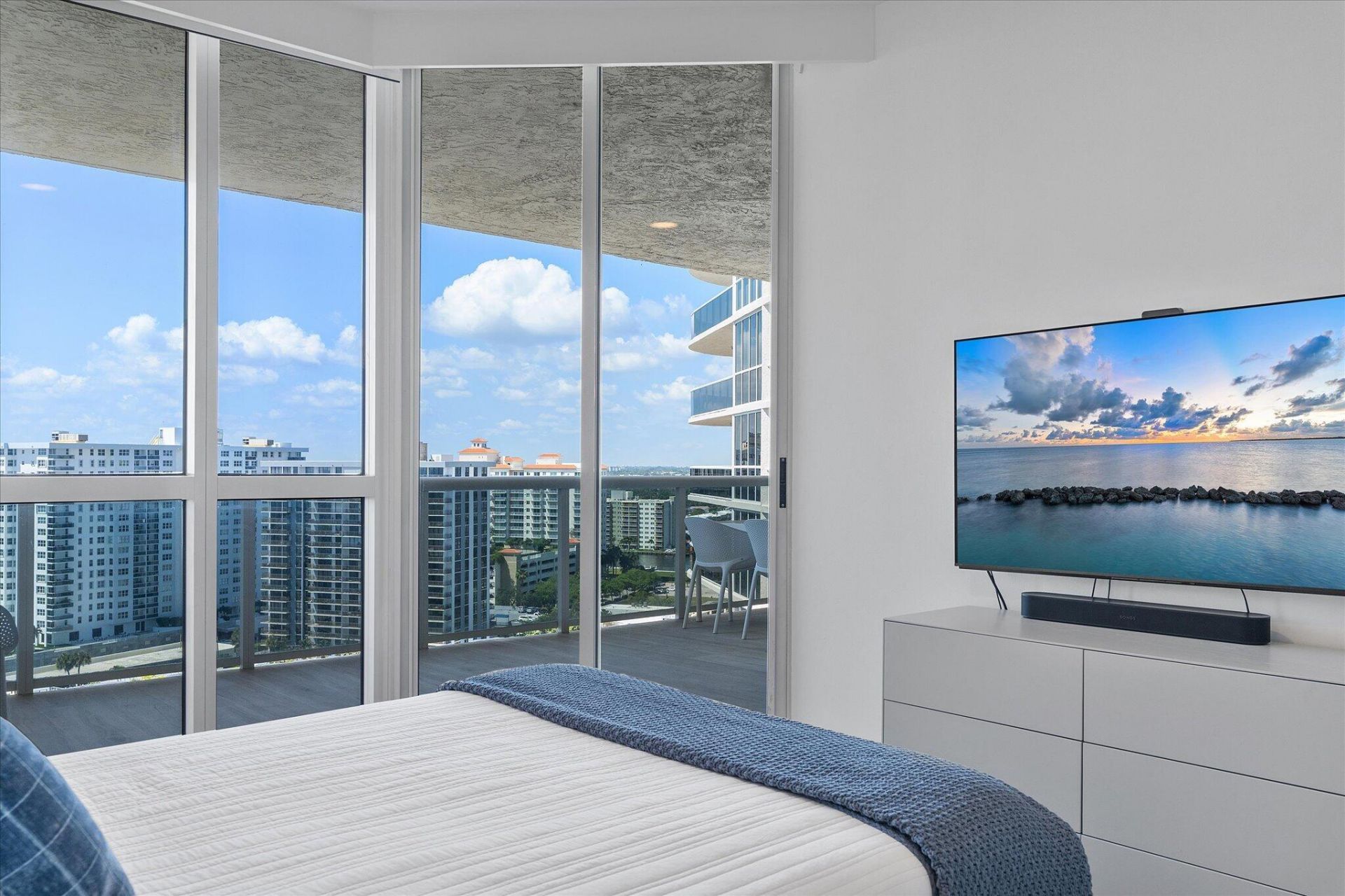 3100 N Ocean Boulevard, Unit 1706, Fort Lauderdale, FL 33308 Photo