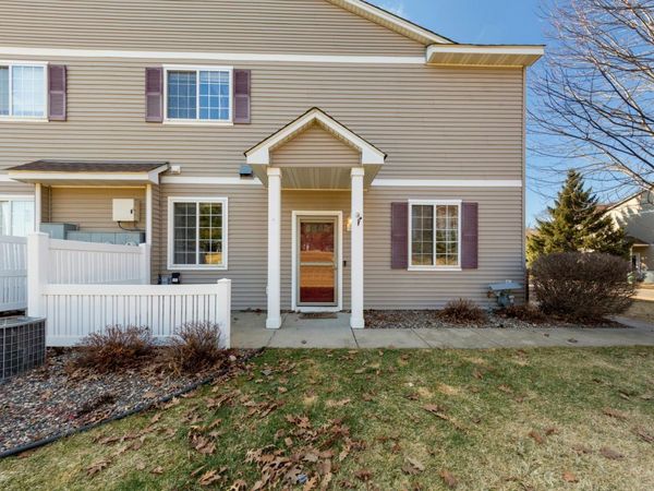 323 Frederick Circle, Unit 701, Hastings, MN 55033