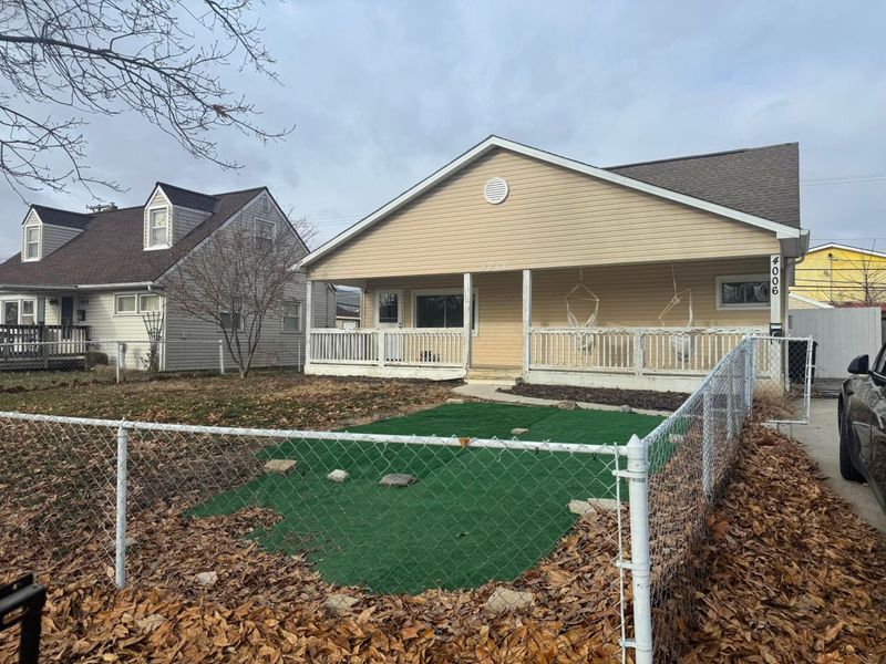 4006 Halsey Place , Columbus, OH 43228 Photo 1