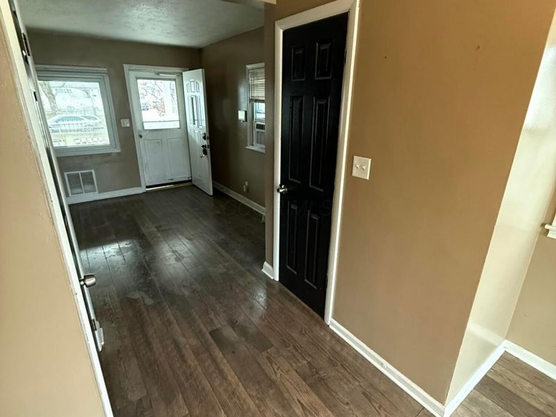 4006 Halsey Place , Columbus, OH 43228 Photo 11