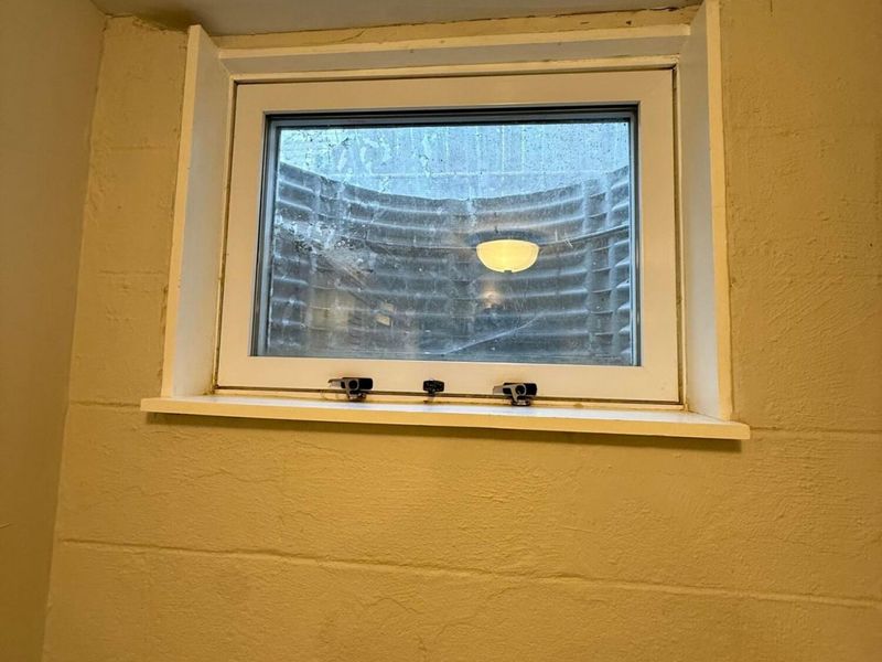 4006 Halsey Place , Columbus, OH 43228 Photo 16