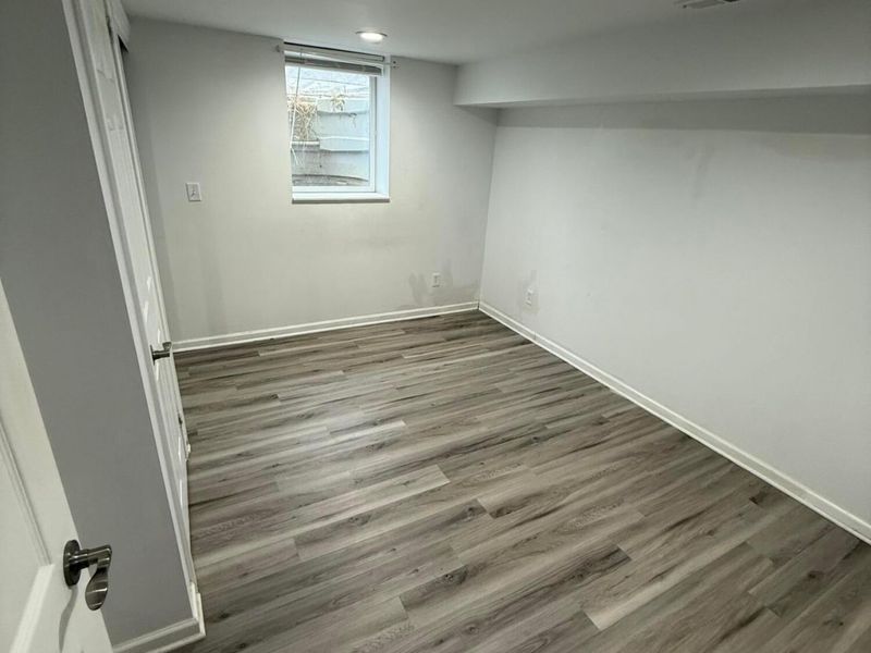 4006 Halsey Place , Columbus, OH 43228 Photo 17