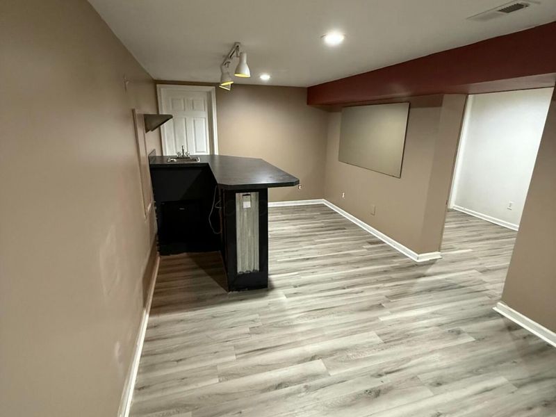 4006 Halsey Place , Columbus, OH 43228 Photo 19