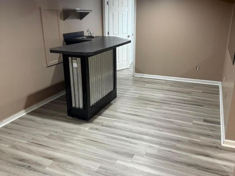 4006 Halsey Place , Columbus, OH 43228 Photo 2