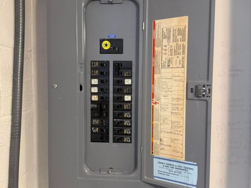 4006 Halsey Place , Columbus, OH 43228 Photo 8