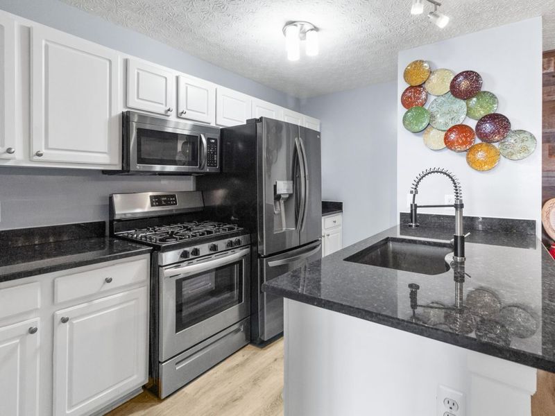 6757 Lagrange Drive , Canal Winchester, OH 43110 Photo 8