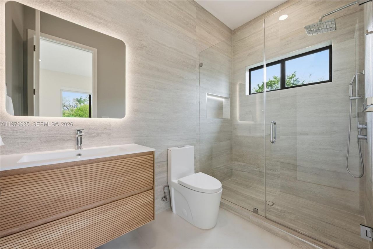 6990 SW 58th St , Miami, FL 33143 Photo