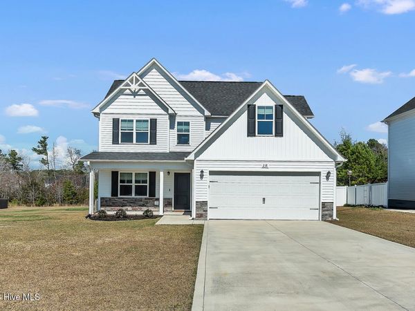 218 Purple Martin Drive, Hubert, NC 28539