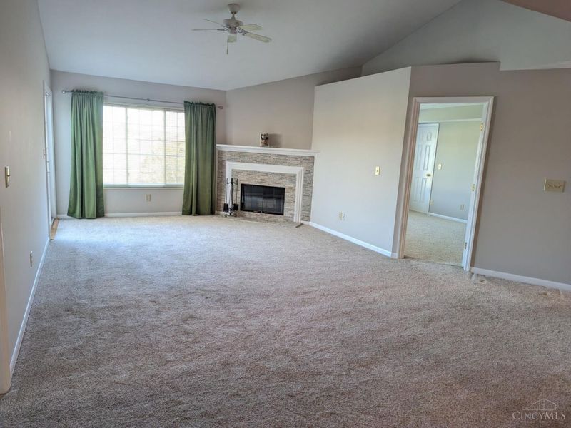 9940 Regatta Drive, Unit 303, Colerain Township, OH 45252 Photo 2