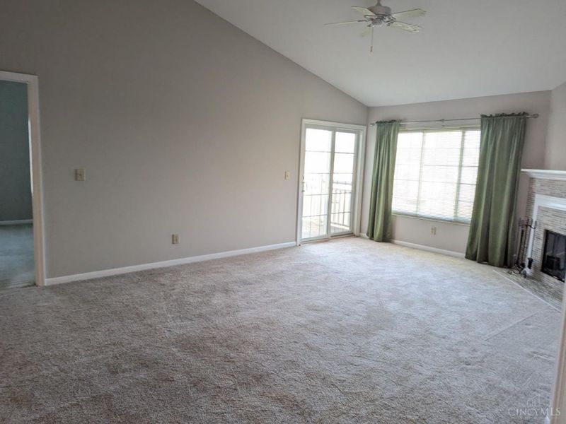 9940 Regatta Drive, Unit 303, Colerain Township, OH 45252 Photo 3