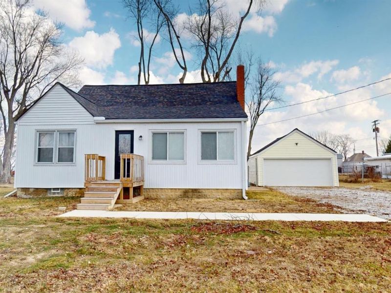 1329 Christy Road, Fremont, OH 43420 Photo 2