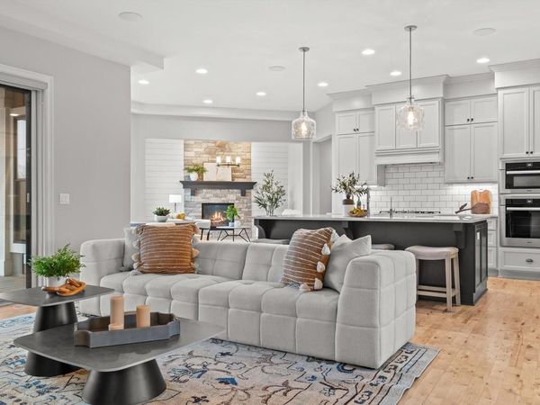 W248N2151 Kettle Cove COURT, Pewaukee, WI 53072