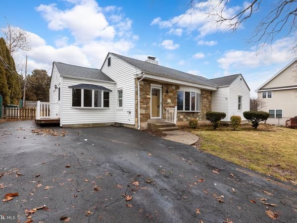 439 TOWNSHIP LINE ROAD, ELKINS PARK, PA 19027